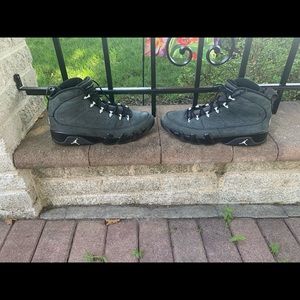 Air Jordan retro 9 “ anthracite” size 10.5